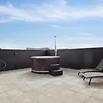 別荘 Luxury Retreat With Pool *