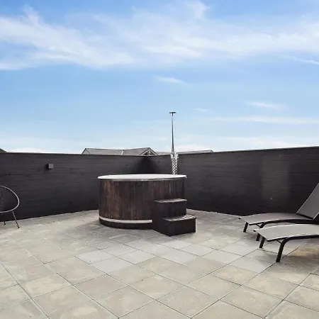Dom wakacyjny Luxury Retreat With Pool *
