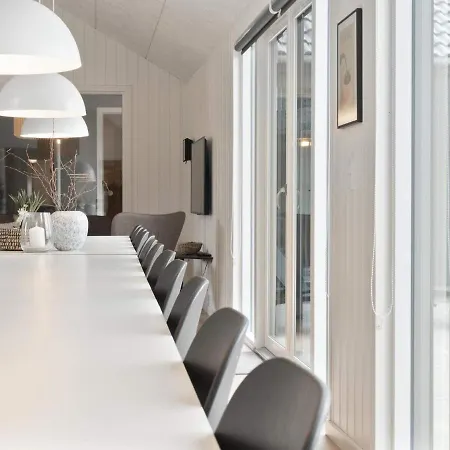 Luxury Retreat With Pool - By Traum Feriehus