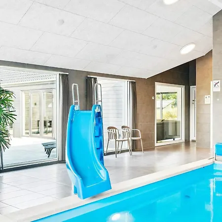 Luxury Retreat With Pool Dom wakacyjny Nørre Nebel