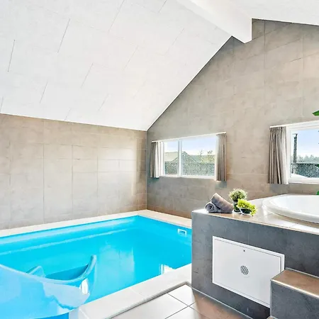 Luxury Retreat With Pool Dom wakacyjny